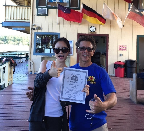 오늘자 하와이 손나은 | 인스티즈