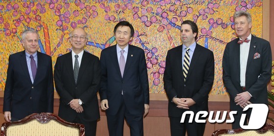 윤병세, 오늘 美·日·EU·호주 주한대사와 북핵·미사일 협의(종합) - 뉴스1
