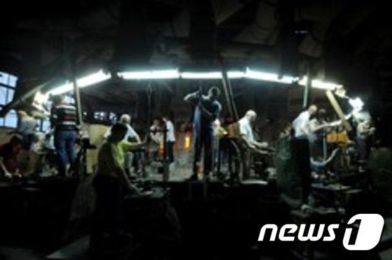 美 1월 산업생산, 예상보다 더 증가..전월비 0.9%↑(상보) - 뉴스1