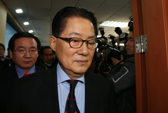 '저축銀 금품수수' 박지원 파기환송..의원직 유지 - 머니투데이