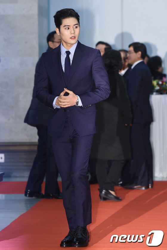 김동준 이미지