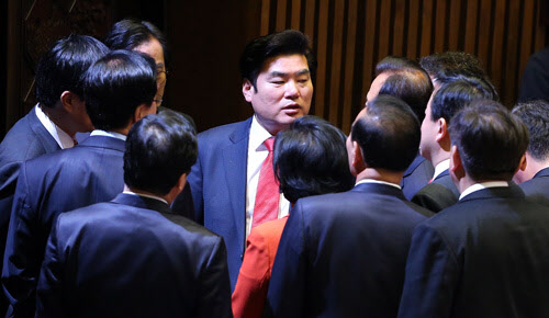 원유철