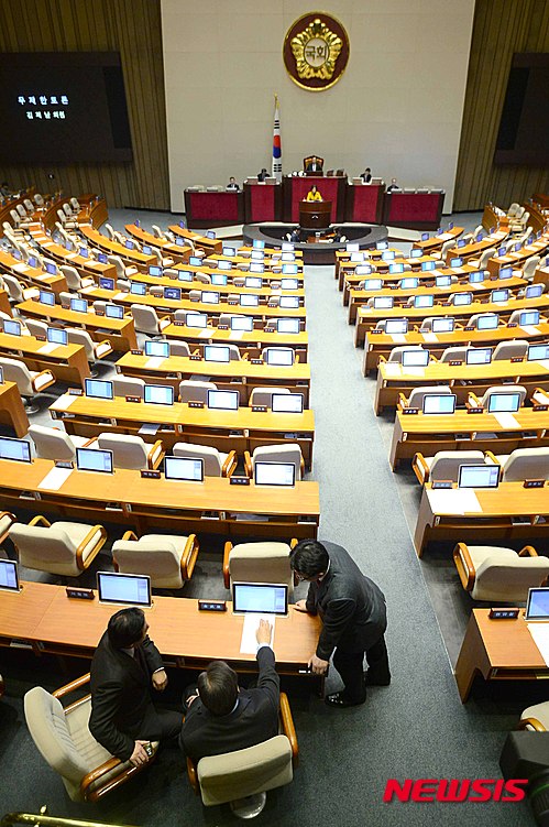 국회 '필리버스터' 4일차 돌입..53시간째 - 뉴시스