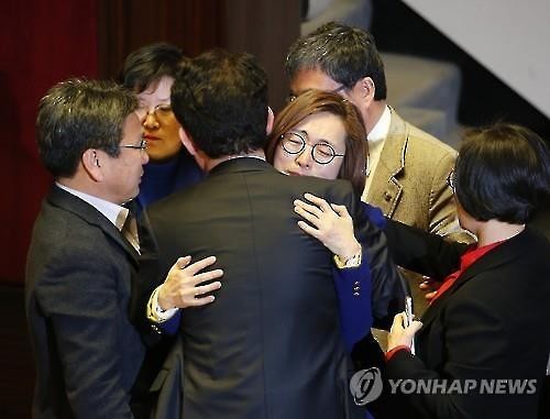 4·13 총선이 멈춰세운 47년만의 필리버스터(종합) - 연합뉴스