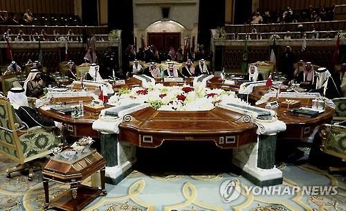 S&P, 중동 산유국 작년 나랏빚 1년새 두 배로 증가 - 연합뉴스