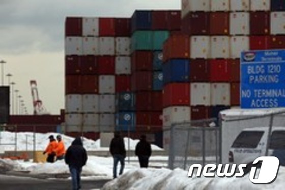 美 6월 수입물가 전월比 0.2%↑..4개월 연속 상승 - 뉴스1