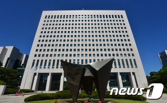 檢, 보이스피싱에 최고 징역 15년..