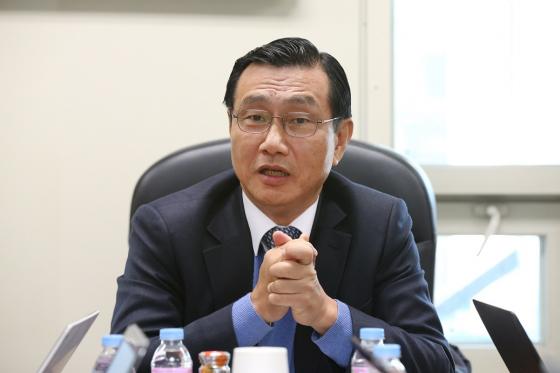 이정관 이미지