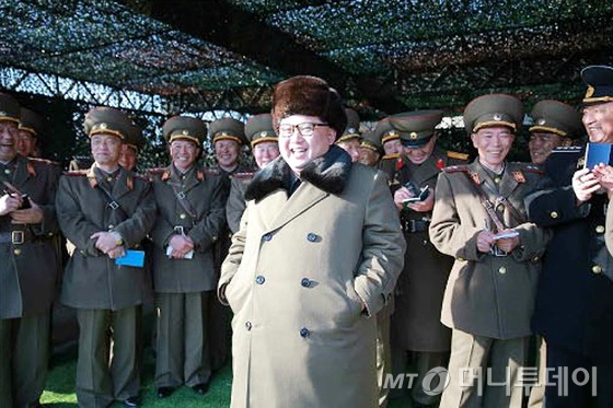 北, 미국인 대학생 15년 노동교화형 선고 - 머니투데이
