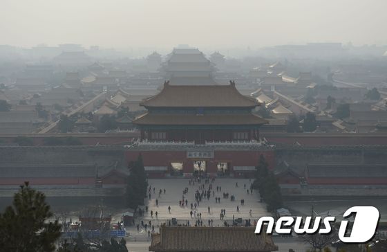 中 베이징 등 스모그 엄습..기준치 15배 초과 - 뉴스1