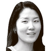 [취재일기] 쓸쓸하게 맞는 통일부 장관 취임 1주년 - 중앙일보