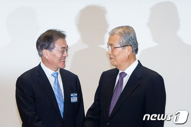 文과 만나는 김종인, 화 풀까..향후 거취 '안갯속' - 뉴스1