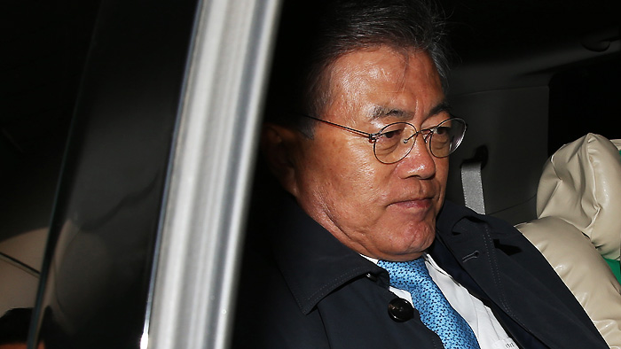 문재인, '사퇴 고심' 김종인 구기동 자택서 회동 - 연합뉴스TV