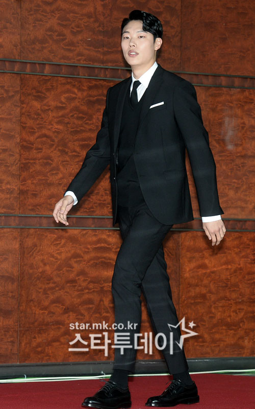 케이블방송대상 시상식 레드카펫 사진(박해진,류준열,트와이스 등등) | 인스티즈