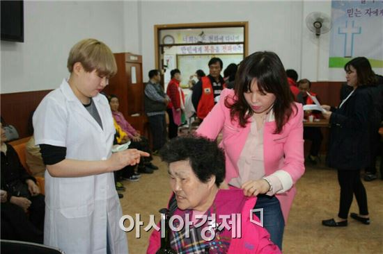 동아리테라피 이미지
