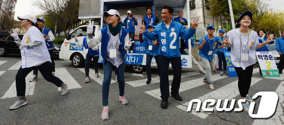 더컷 이미지