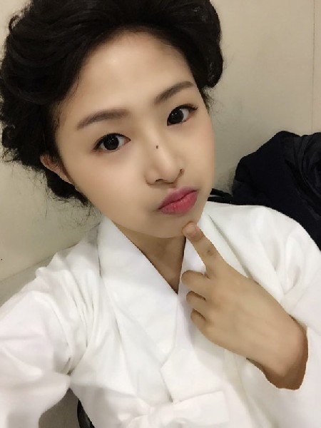채원 이미지