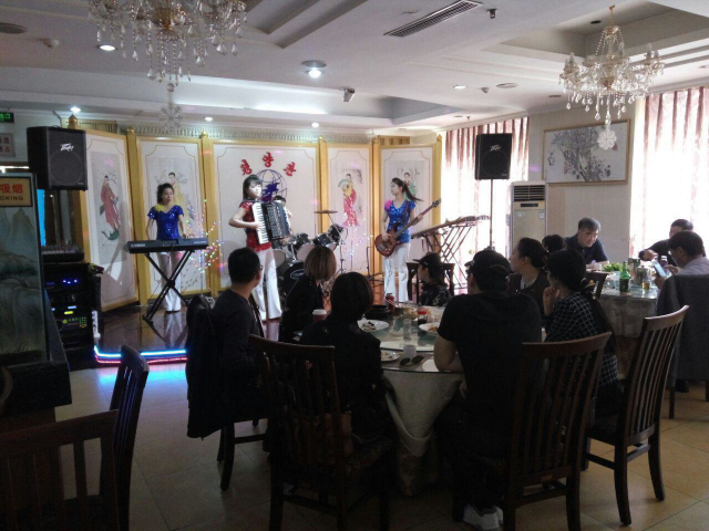 아코디언식당 이미지