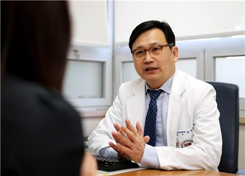 자살 충동 '위험수위'..7명중 1명