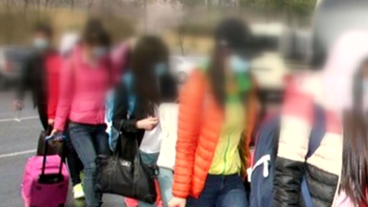 북, 종업원 집단 귀순에