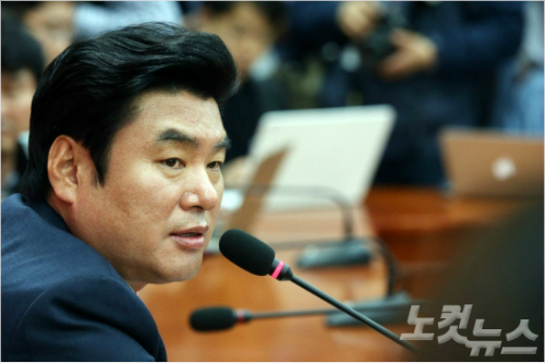 갈팡질팡 이미지