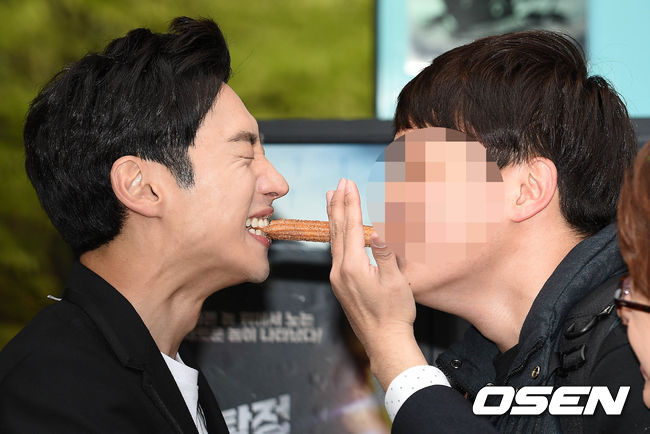 오늘 뜻하지않게 야리꾸리하고 퀴어물닥빙한듯 했던 이제훈과 남자팬 (알렉스소환) | 인스티즈