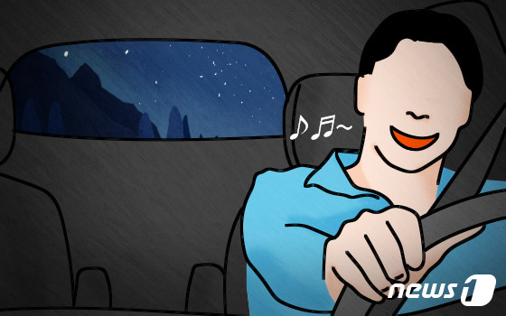무서운 10대들..무면허 운전하다 추격전 끝 상가 들이받아 - 뉴스1