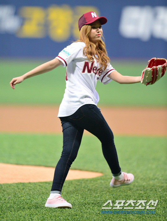 예나 이미지
