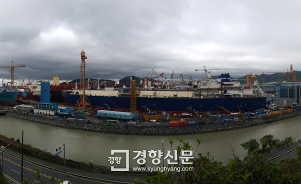 [경제정책 새판 짜야 한다]중국 파고와 글로벌 불황..표류하는 '수출 한국호'의 SOS - 경향신문
