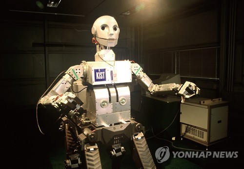국내 최초의 4족 보행 휴먼로봇 '센토' - 연합뉴스