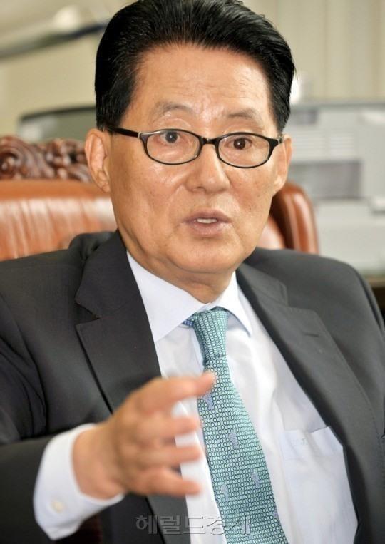 '정치9단' 박지원 원내대표 등판..국민의당, 경선 대신 '협상력' 택했다 - 헤럴드경제