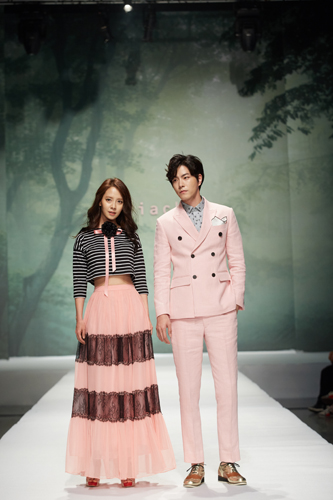 런웨이하는 그냥 이쁜 송지효 jpg | 인스티즈