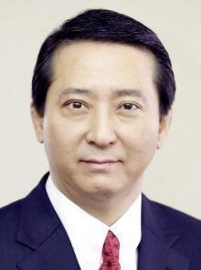 [단독] 카톡방에 판매사들 초대한 권영수 LGU+ 부회장..직원들은 '노심초사' - 조선비즈