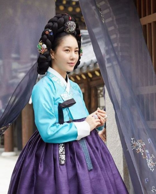 이지현한복 이미지