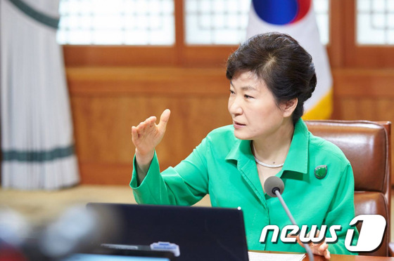 朴대통령, 25일~내달 4일 아프리카 3개국·프랑스 국빈방문 - 뉴스1