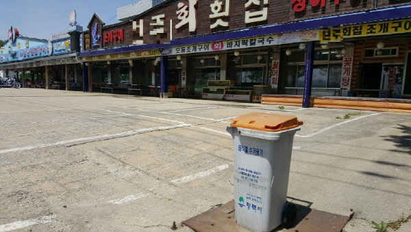 손님 '뚝'..평택호 관광단지 '유령도시'로 전락 - 경향신문