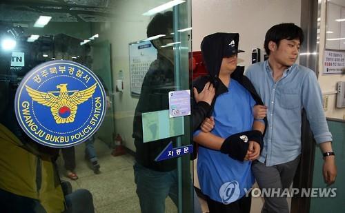 父 살해 남매 범행동기 '재산분할 보다 원한' 가능성 - 연합뉴스