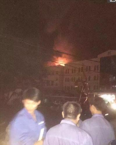 中 전투기 훈련 중 공장 지역 추락..인명피해 없어 - 연합뉴스