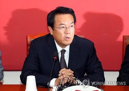 '長考' 돌입 정진석, 친박·비박 프레임 타파 묘수 있나(종합2보) - 연합뉴스