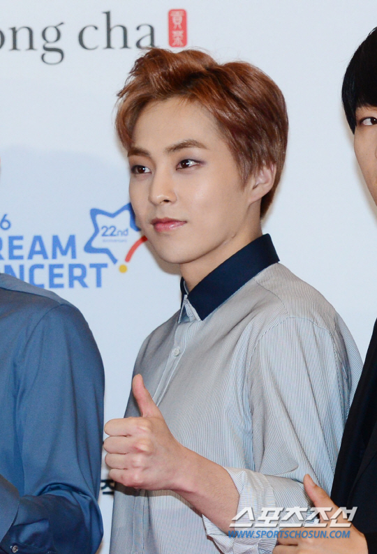 여초에서 화제인 오늘 엑소 기사사진 | 인스티즈