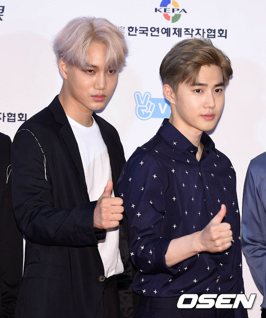 여초에서 화제인 오늘 엑소 기사사진 | 인스티즈