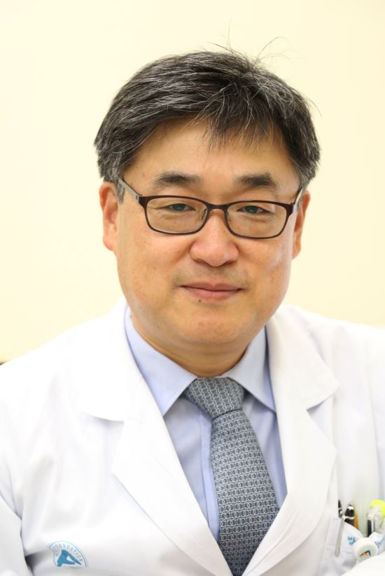 국내 연구진 새로운 유전자 가위 기술로 생쥐 유전자 편집 - 국민일보