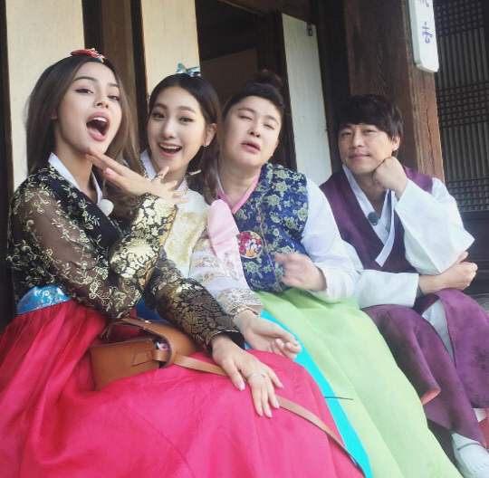 이지현한복 이미지