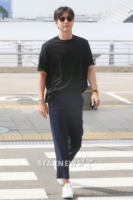발걸음 이미지