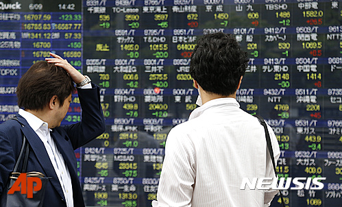 BOJ 추가 금융완화 소식에 닛케이지수 200포인트 껑충 - 뉴시스