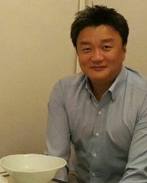 임우재 삼성전기 고문이 지난달 9일 서울 종로구 한 식당에서 <한겨레>와 만나 대화를 나누던 중 사진 촬영에 응하는 모습. 허재현 기자