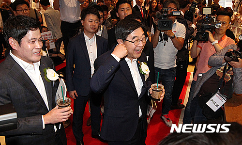 수화로 이미지