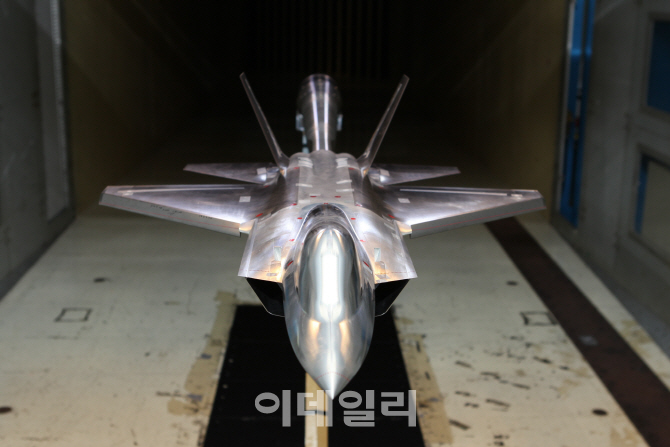 한국항공우주연구원(시험실) 이미지
