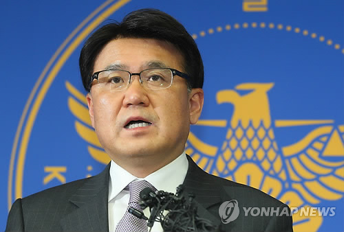 황운하, 경찰총수에 또 쓴소리..