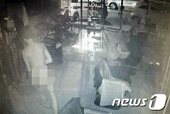 군산 10대 알몸절도범